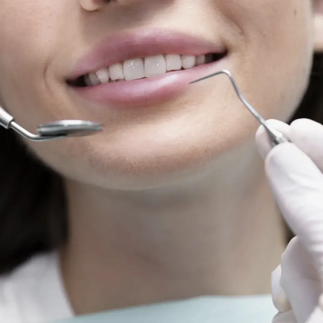 Kinek ajánlott az esztétikai fogászat?